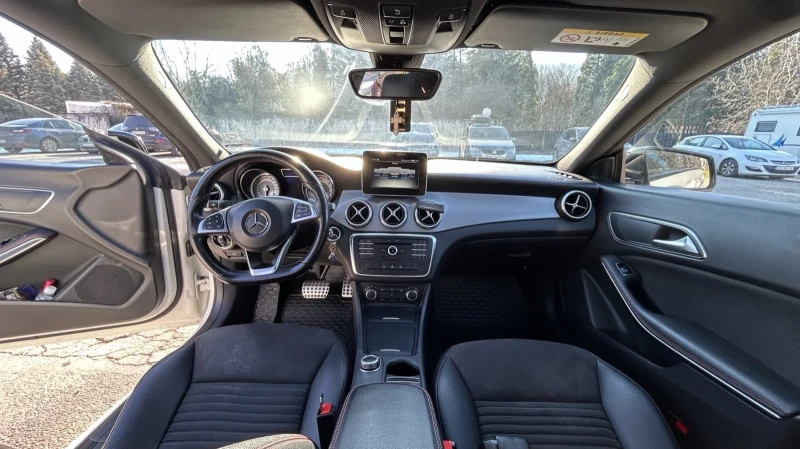 Mercedes-Benz CLA 200, снимка 13 - Автомобили и джипове - 52940590