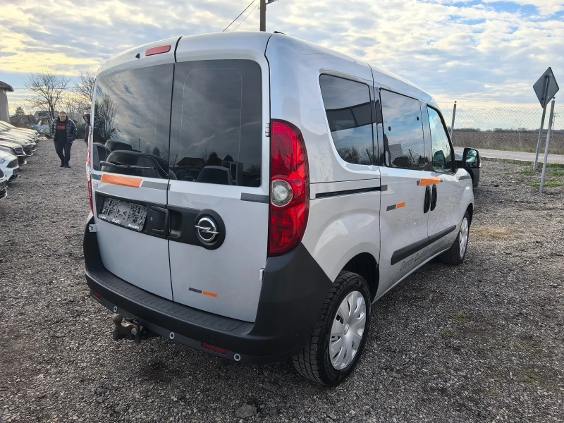 Opel Combo 1.6CDTI, снимка 5 - Автомобили и джипове - 52965347