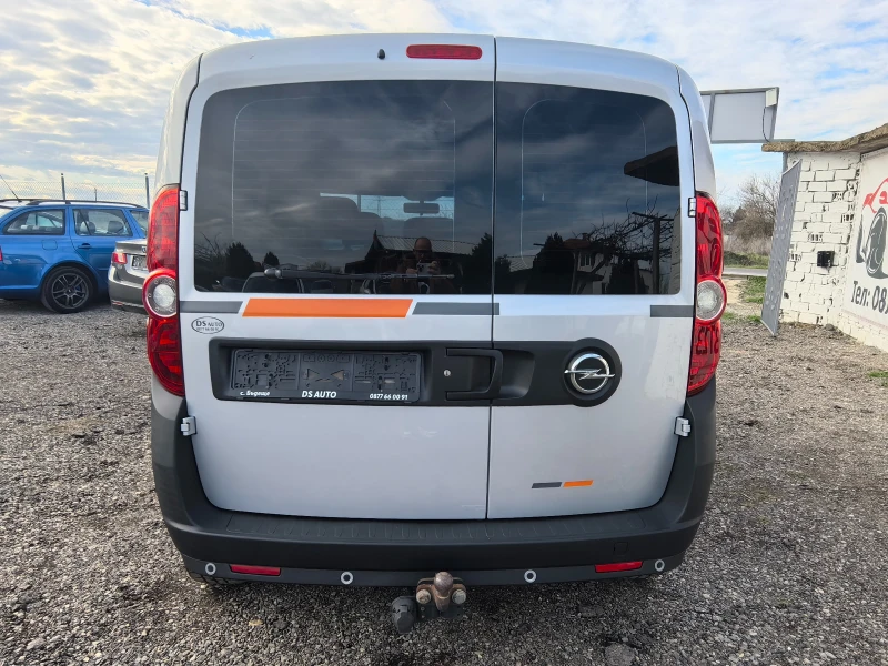 Opel Combo 1.6CDTI, снимка 4 - Автомобили и джипове - 52965347