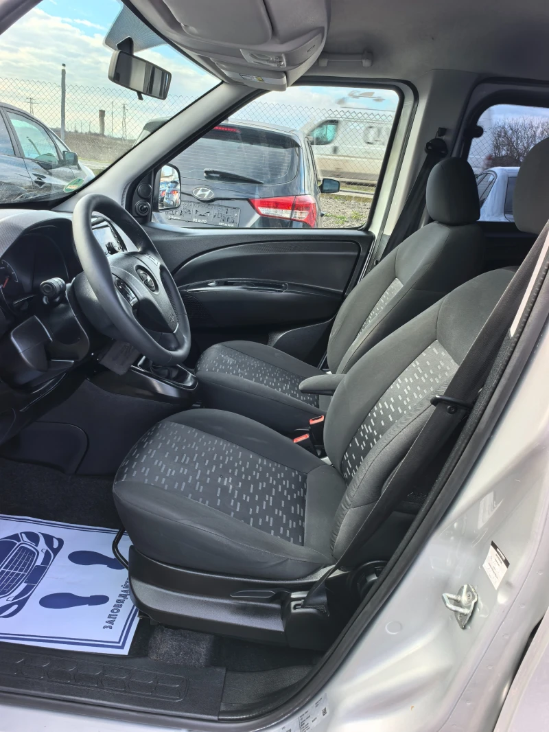 Opel Combo 1.6CDTI, снимка 9 - Автомобили и джипове - 52965347