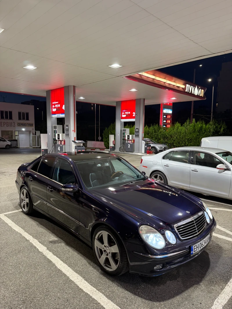Mercedes-Benz E 270 БАРТЕР, снимка 8 - Автомобили и джипове - 53143417