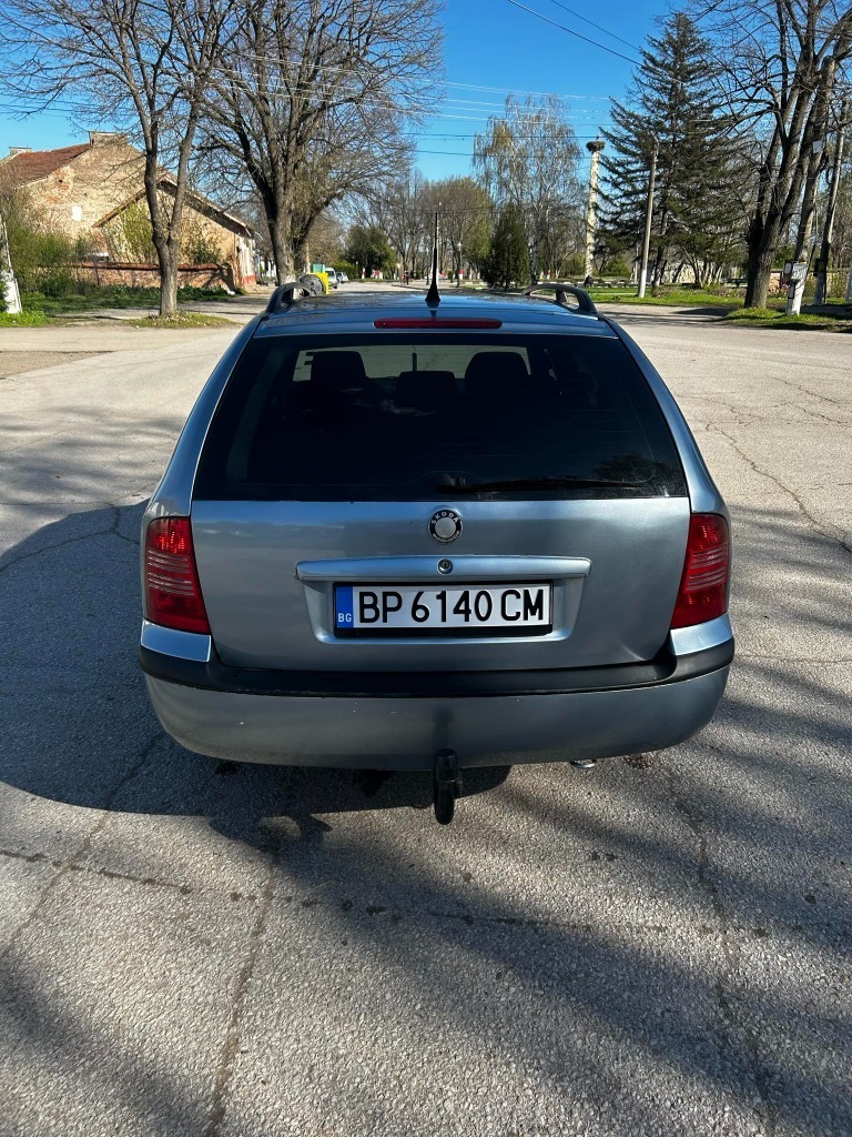 Skoda Octavia 1.9, снимка 4 - Автомобили и джипове - 45961806