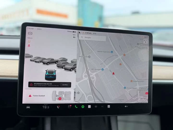 Tesla Model Y Long Range, снимка 12 - Автомобили и джипове - 53715451