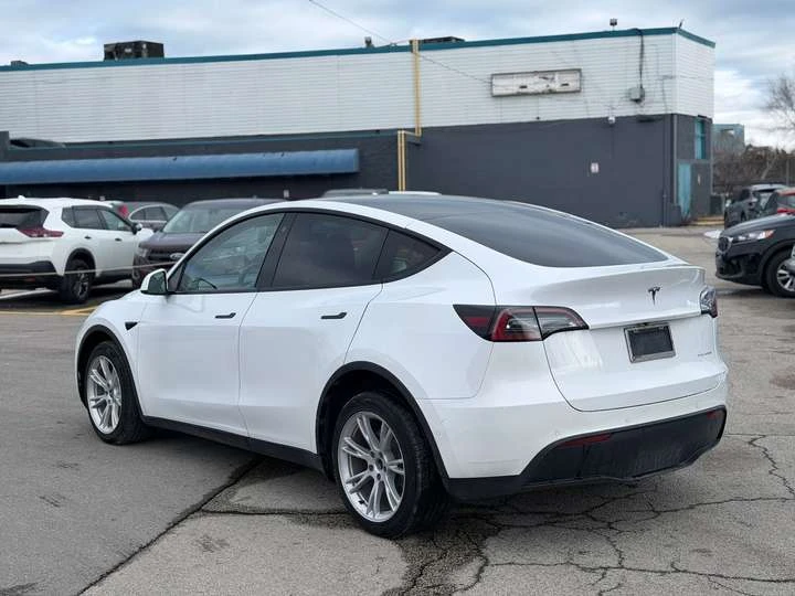 Tesla Model Y Long Range, снимка 3 - Автомобили и джипове - 53715451