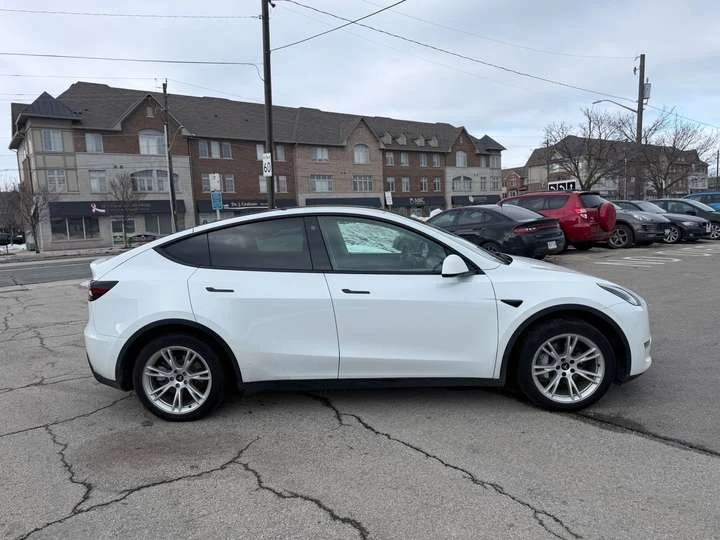 Tesla Model Y Long Range, снимка 5 - Автомобили и джипове - 53715451