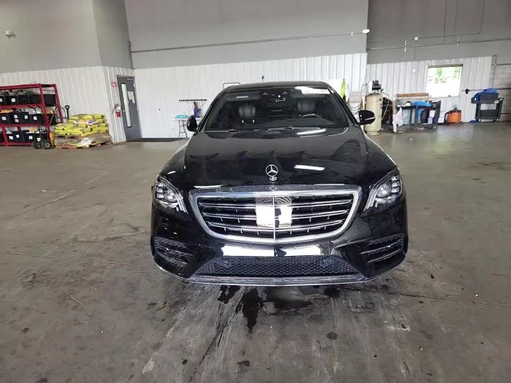 Mercedes-Benz S 560 4.0l 4Matic, снимка 13 - Автомобили и джипове - 56025724