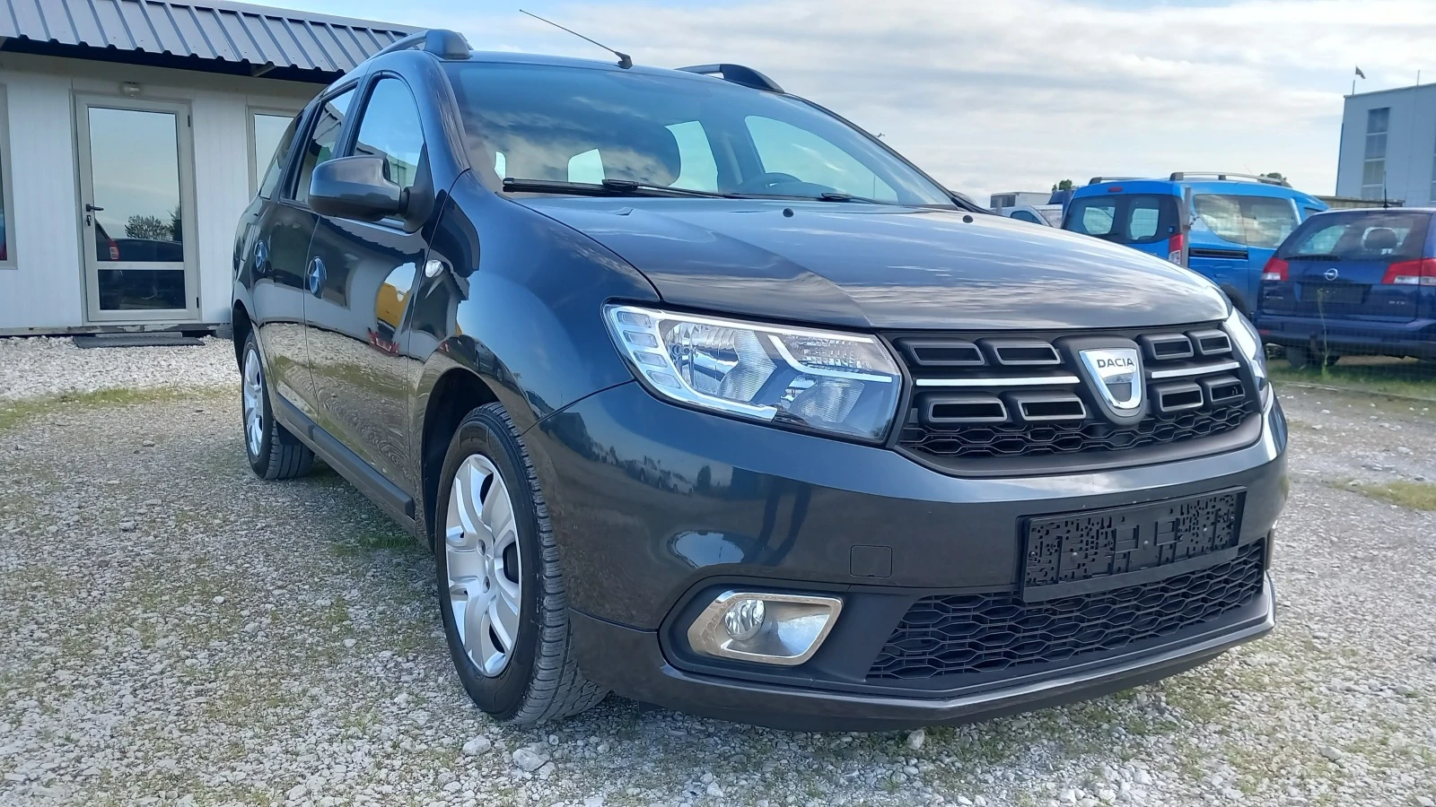 Dacia Logan MCV-1.5DCI/АВТОМАТИК/START STOP/EURO 6B - изображение 2