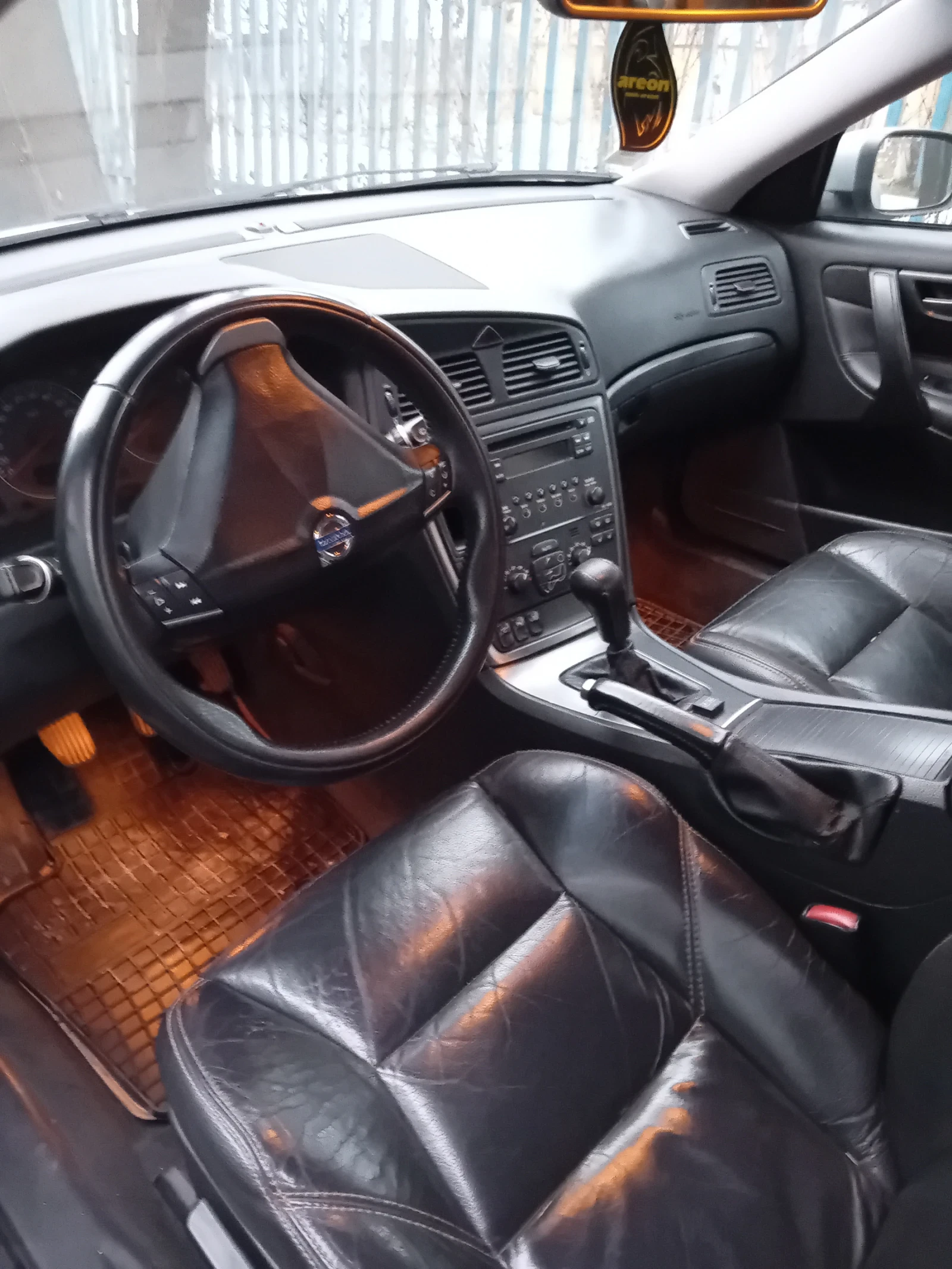 Volvo S60  - изображение 6