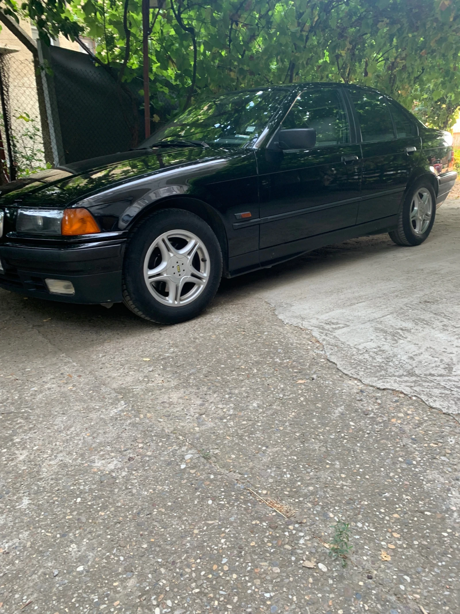 BMW 316  - изображение 7