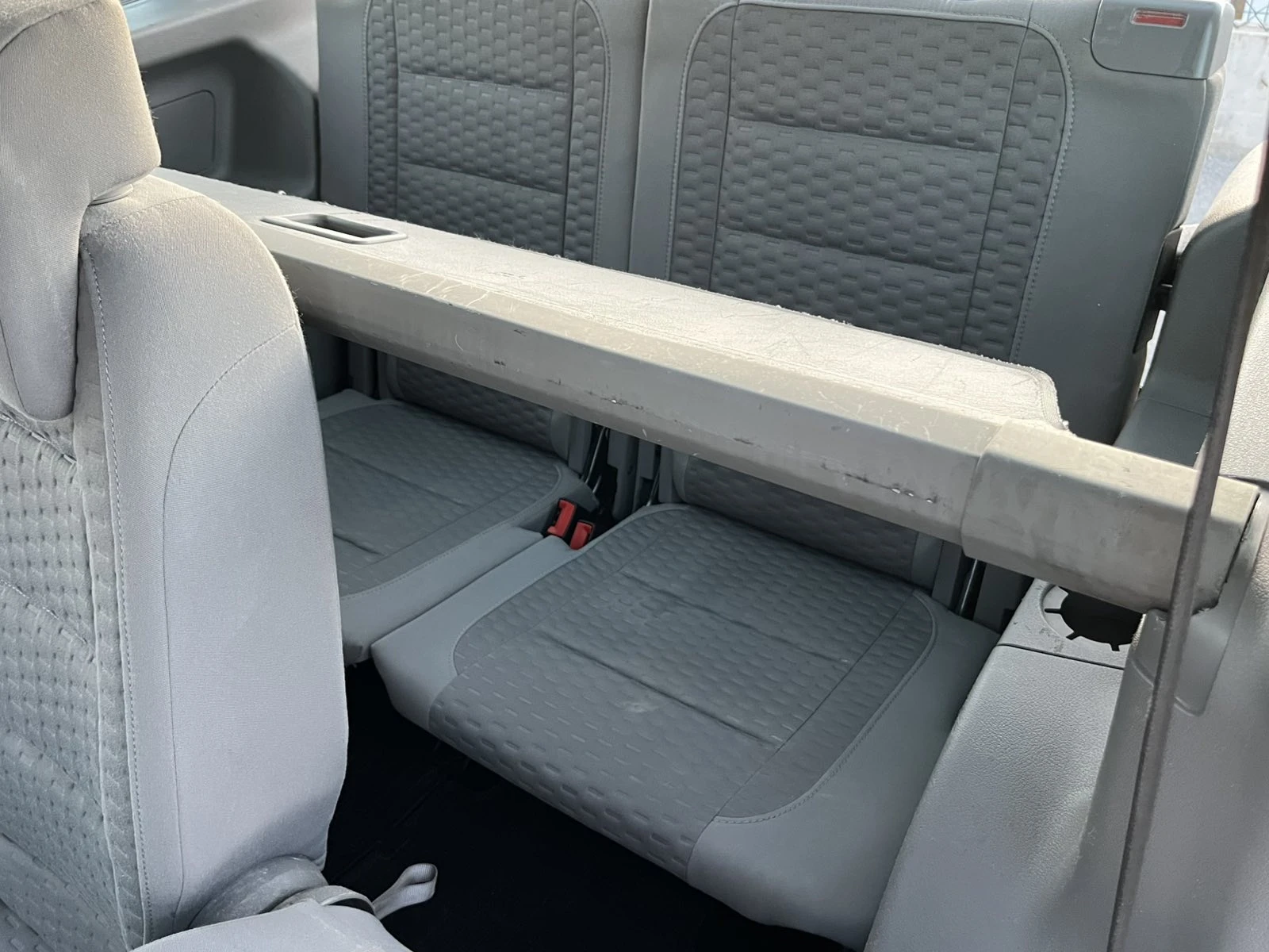 VW Touran FACE 2.0TDI 140кс 6 СКОРОСТИ 7 МЕСТА КЛИАМТОНИК - изображение 10