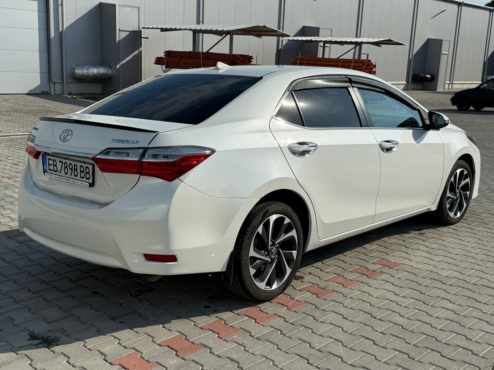 Toyota Corolla 50-Anniversary  - изображение 7