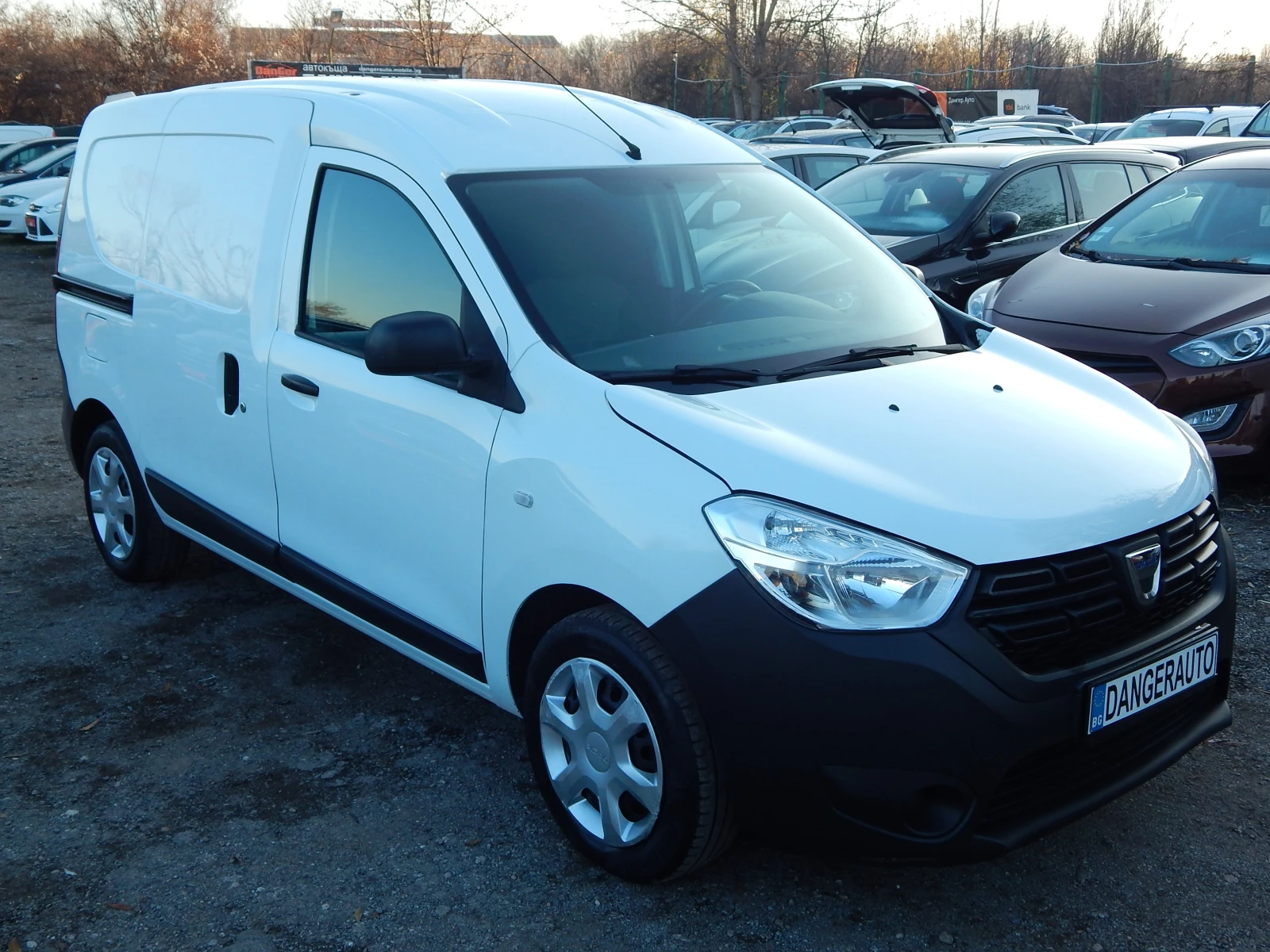 Dacia Dokker 1.6i* ГАЗ* 161000км.*  - изображение 3