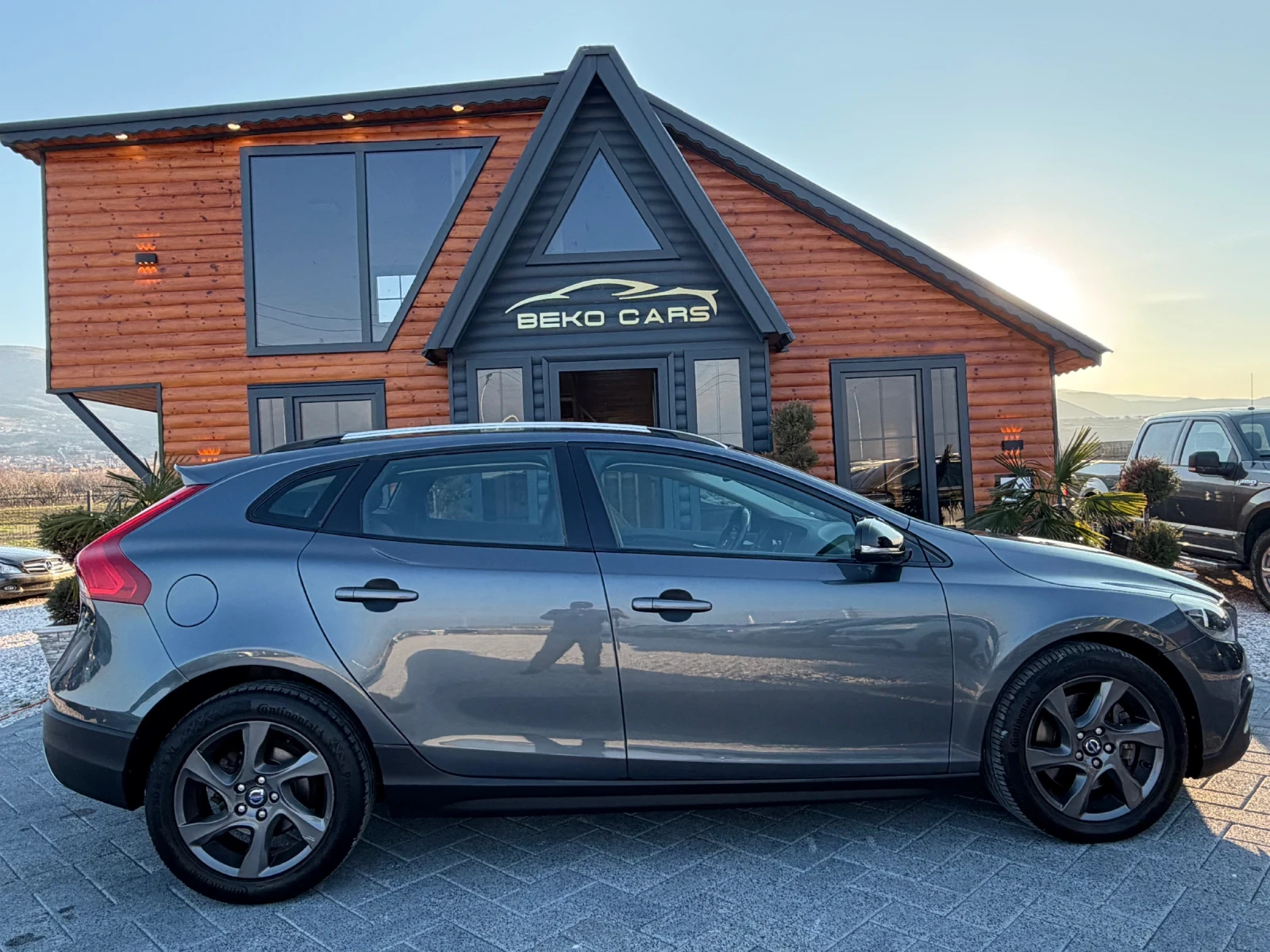 Volvo V40 Cross Country Нов внос от Белгия! - изображение 4