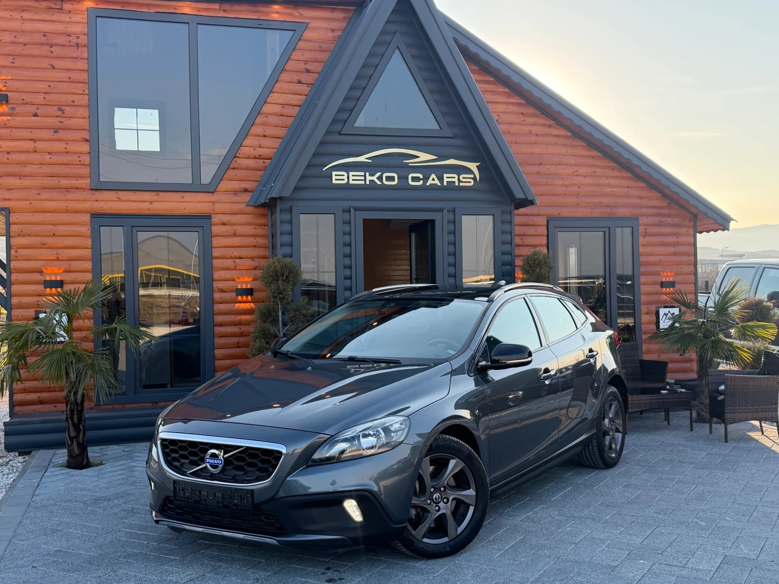 Volvo V40 Cross Country Нов внос от Белгия!