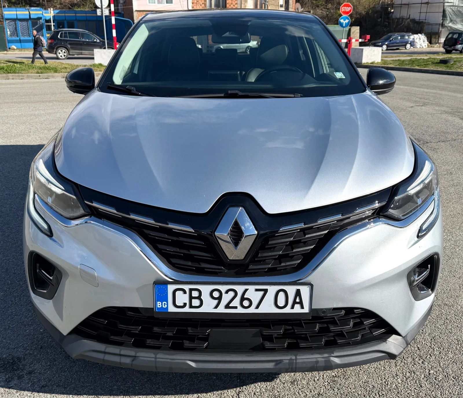 Renault Captur 1.3 TCE DIGITAL Автоматик, снимка 2 - Автомобили и джипове - 54083809
