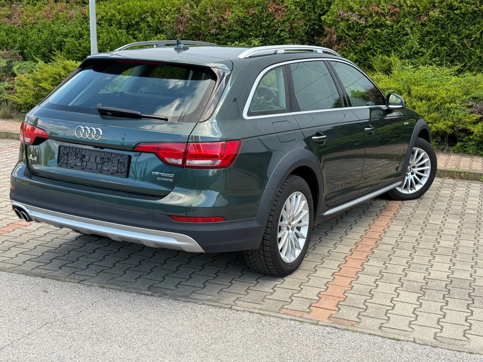 Audi A4 Allroad 3.0 TDI 272 hp 360 kamera Bang & Olufusen panorama, снимка 4 - Автомобили и джипове - 54284548