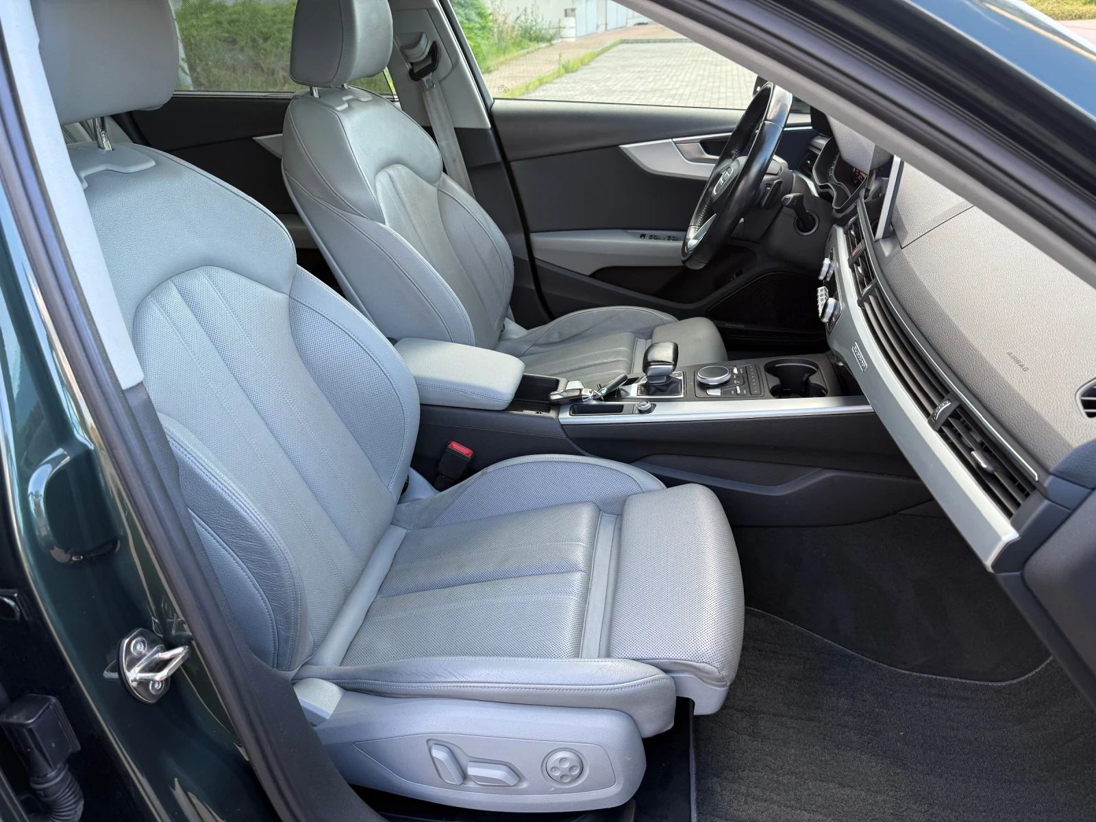 Audi A4 Allroad 3.0 TDI 272 hp 360 kamera Bang & Olufusen panorama, снимка 7 - Автомобили и джипове - 54284548