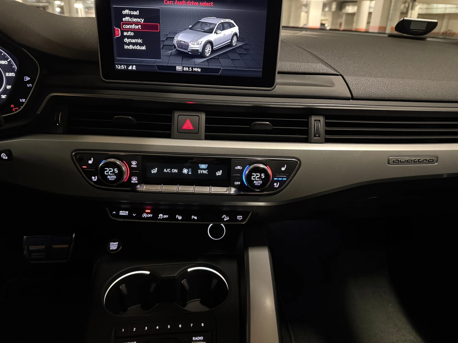 Audi A4 Allroad 3.0 TDI 272 hp 360 kamera Bang & Olufusen panorama, снимка 12 - Автомобили и джипове - 54284548