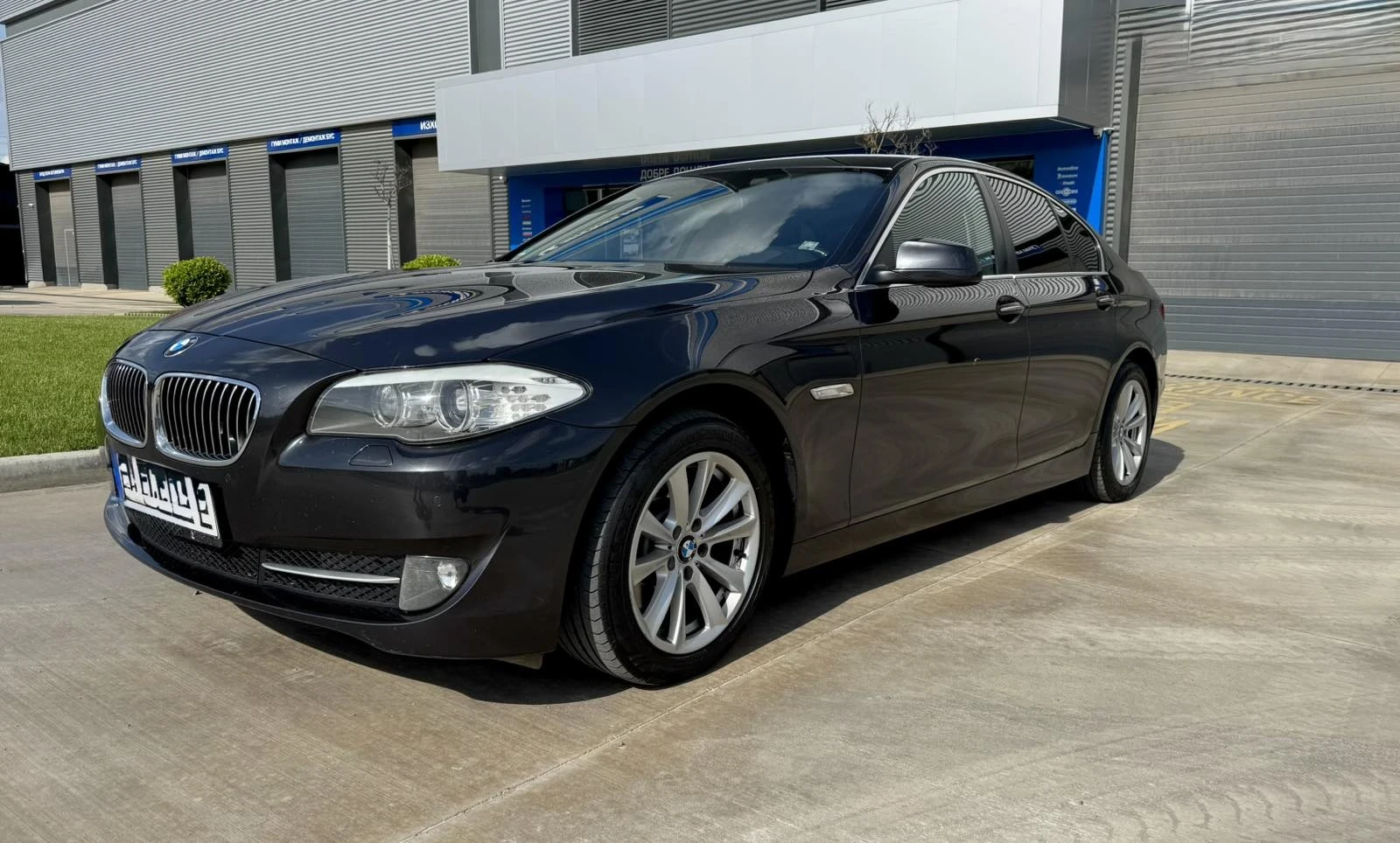 BMW 520, снимка 2 - Автомобили и джипове - 54665726