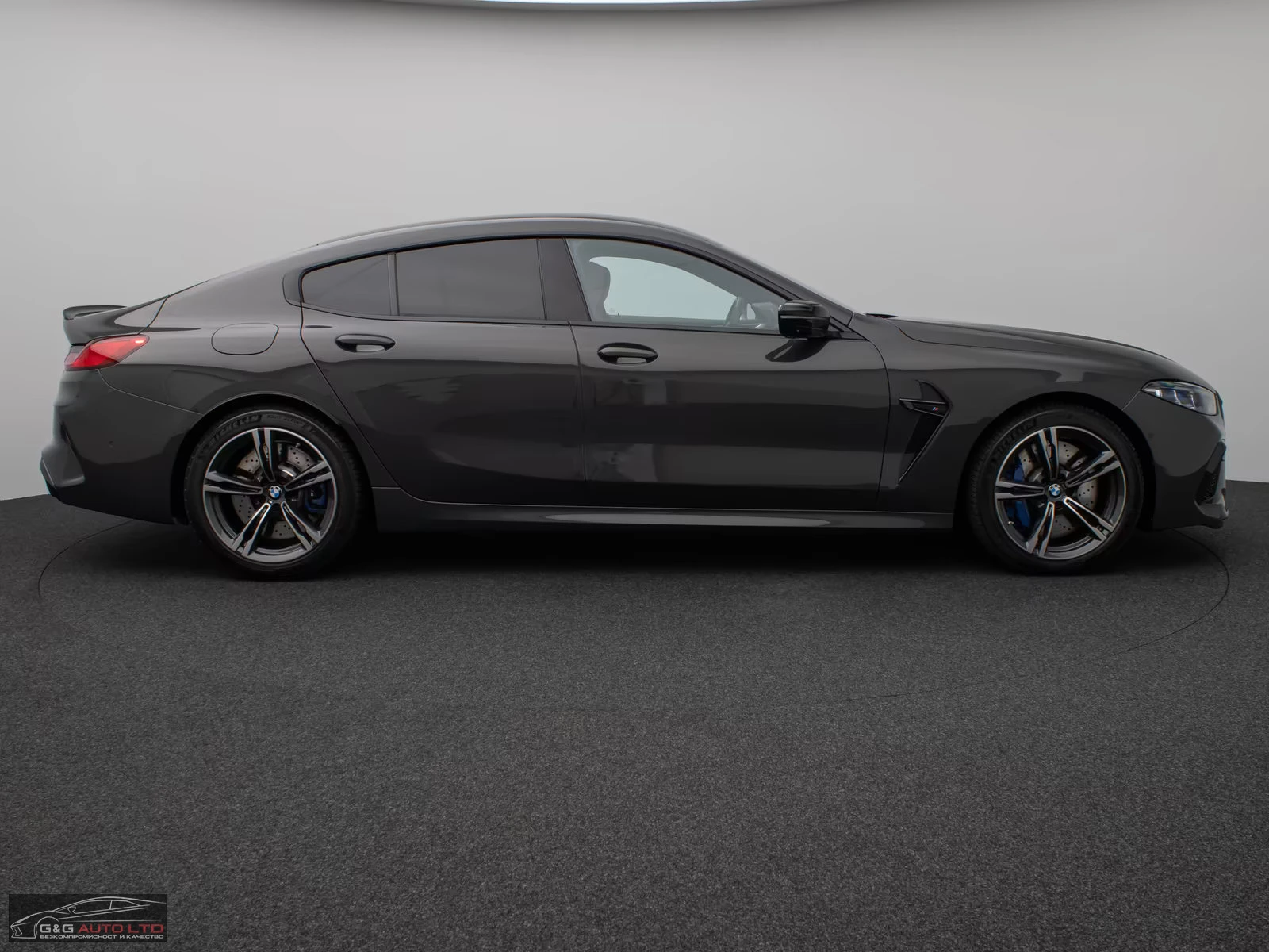 BMW M8 COMP/GRANCOUPE/625HP/360/HUD/B&W/LASER/BLACK/382z, снимка 6 - Автомобили и джипове - 54408558