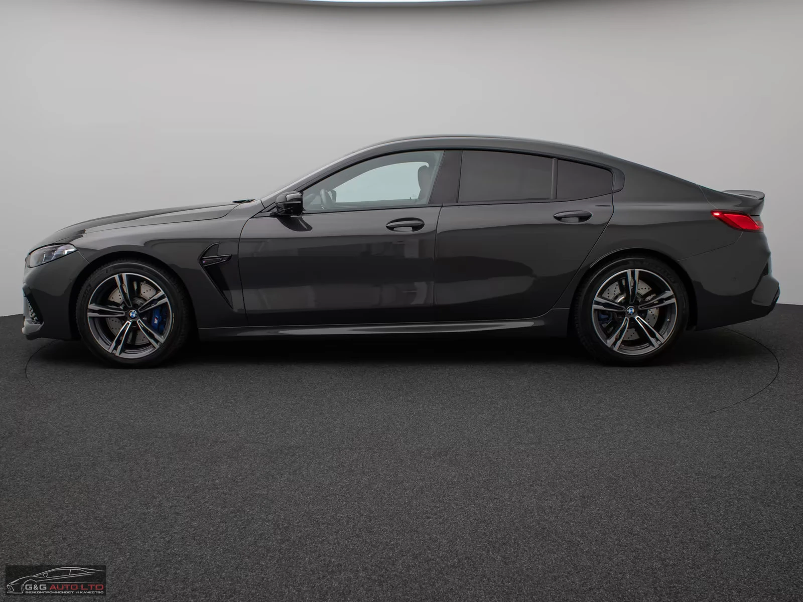 BMW M8 COMP/GRANCOUPE/625HP/360/HUD/B&W/LASER/BLACK/382z, снимка 4 - Автомобили и джипове - 54408558
