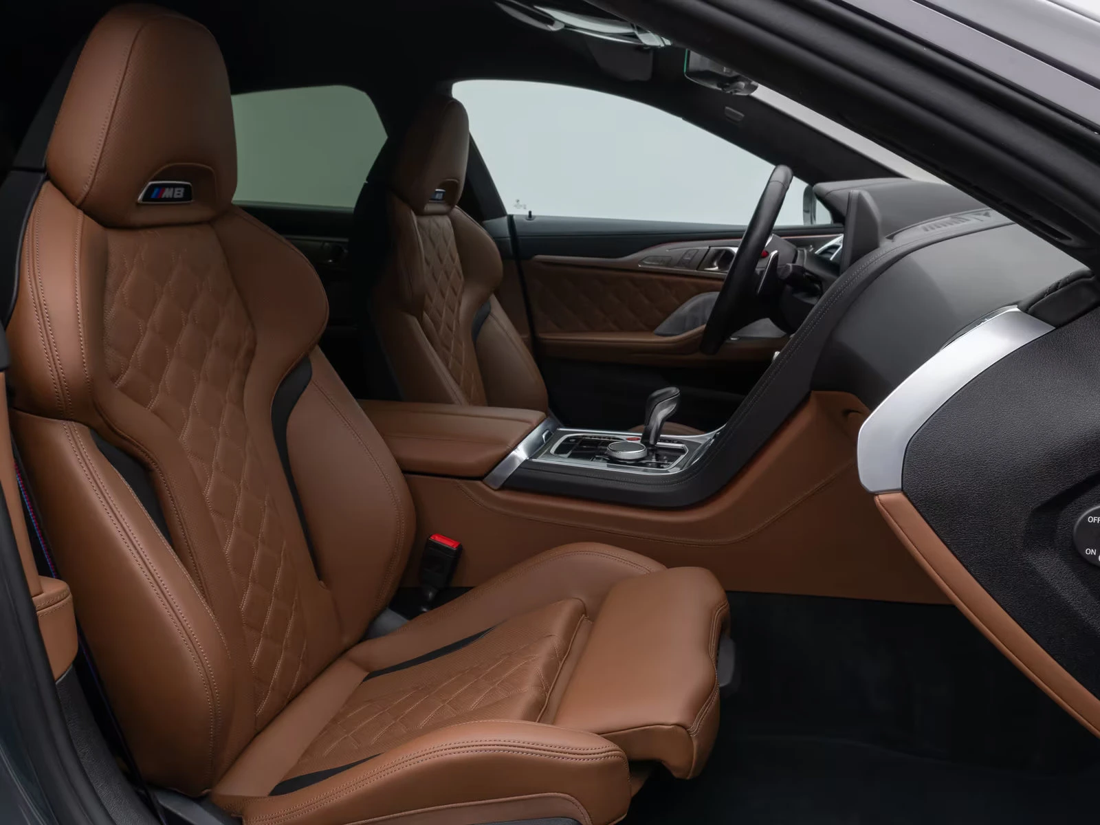BMW M8 COMP/GRANCOUPE/625HP/360/HUD/B&W/LASER/BLACK/382z, снимка 12 - Автомобили и джипове - 54408558