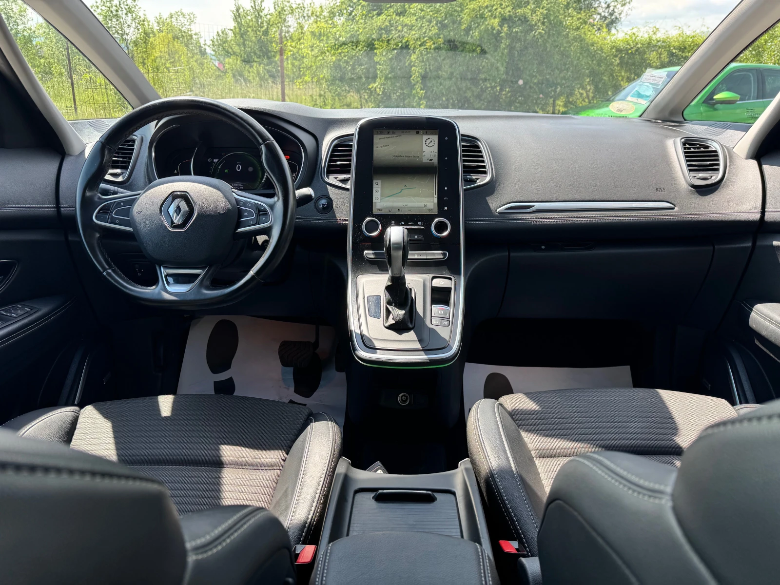 Renault Scenic 1.6dCI-160-EDC7-NAVI-камера-кожа-2018, снимка 12 - Автомобили и джипове - 54623437