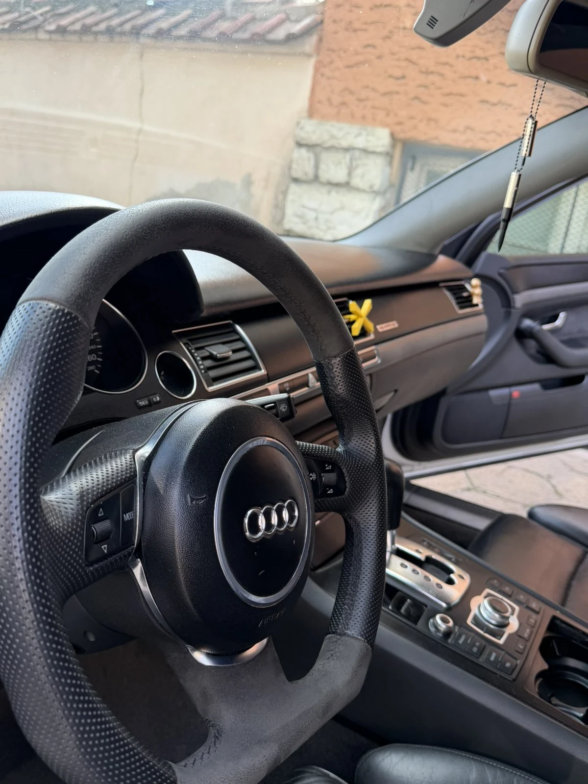 Audi A8, снимка 2 - Автомобили и джипове - 54634957