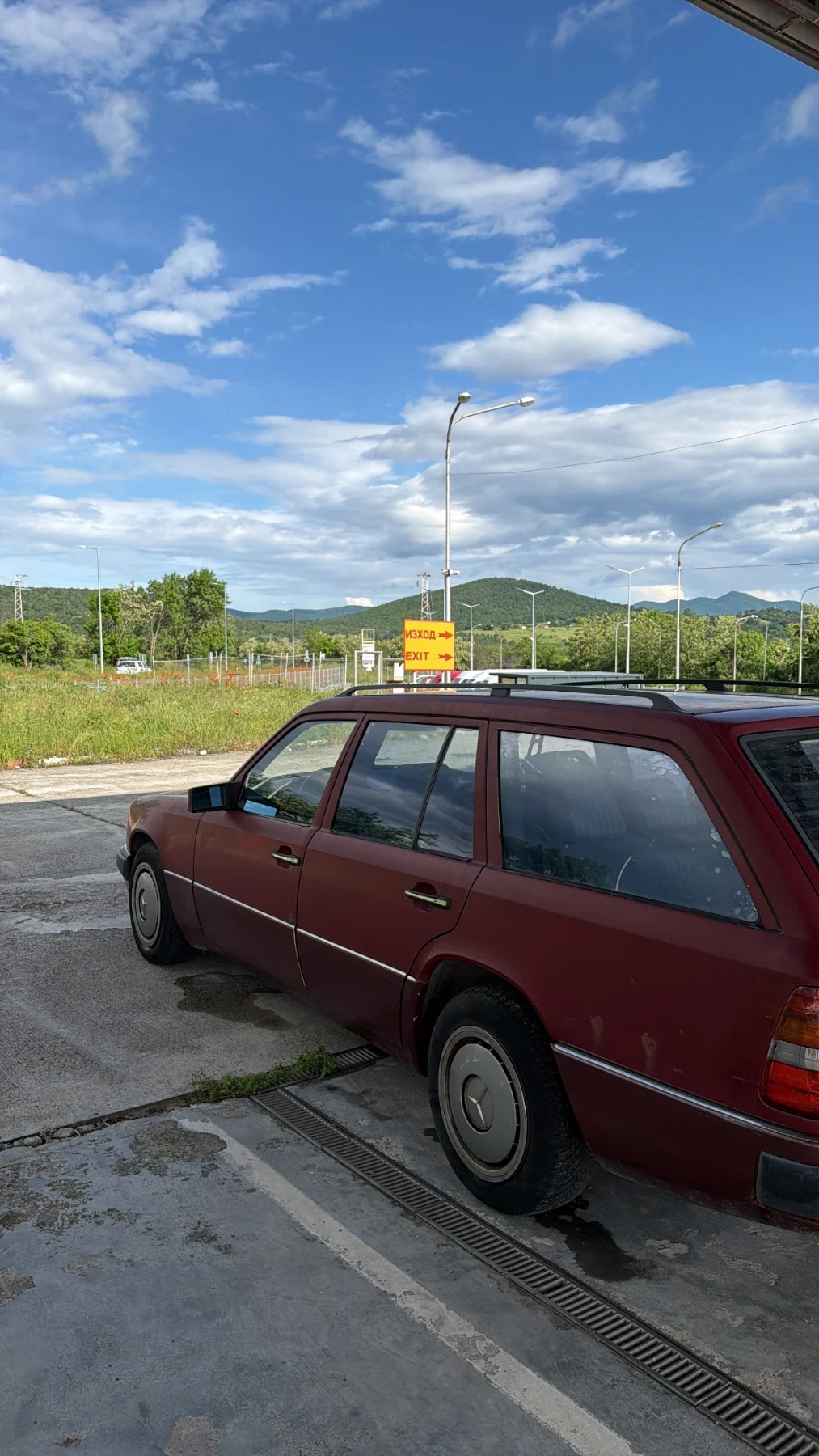 Mercedes-Benz 124 W124 250D, снимка 3 - Автомобили и джипове - 54656297
