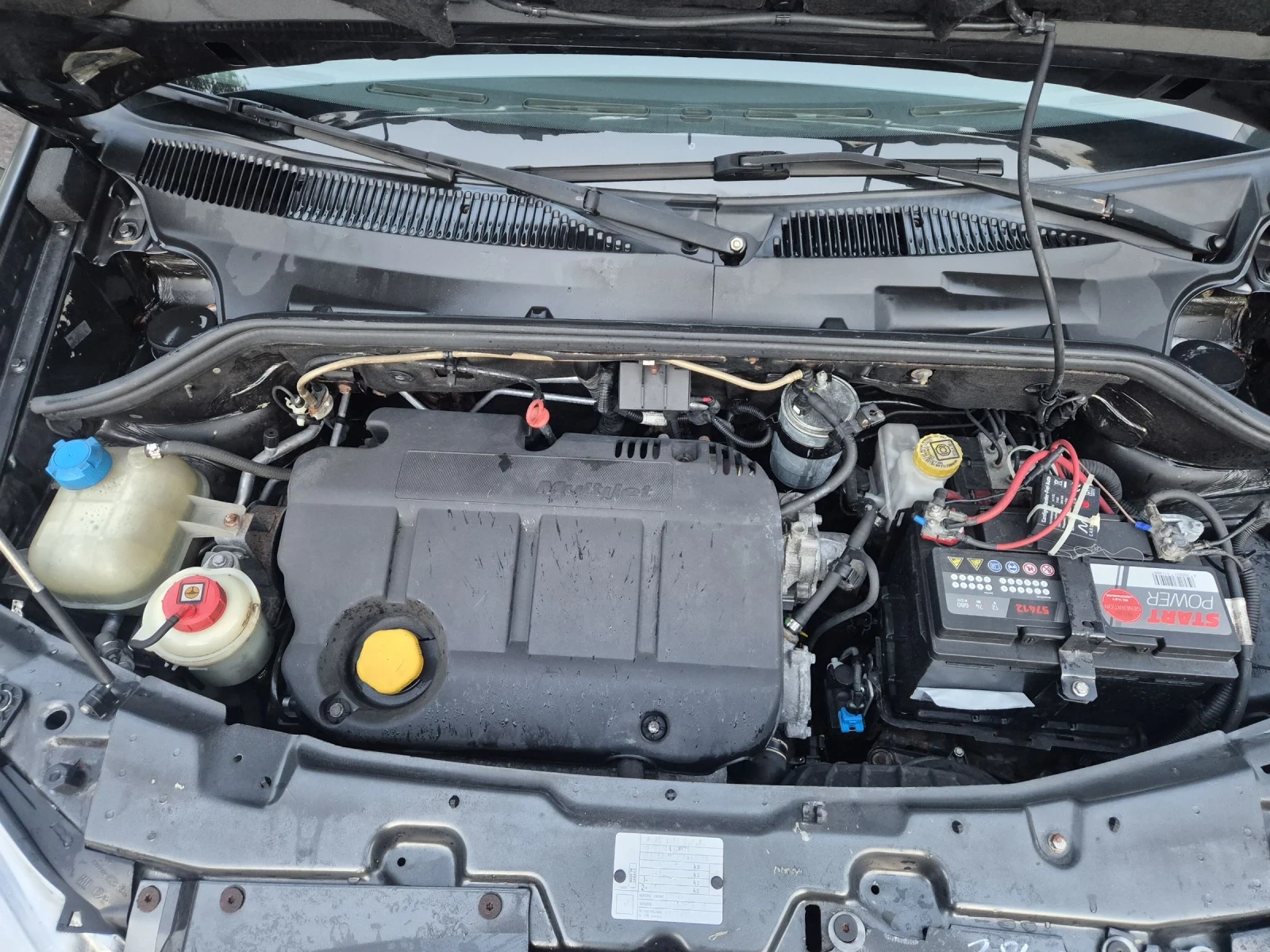 Fiat Doblo 1.9 Multljet 120k.c, снимка 13 - Автомобили и джипове - 54768860