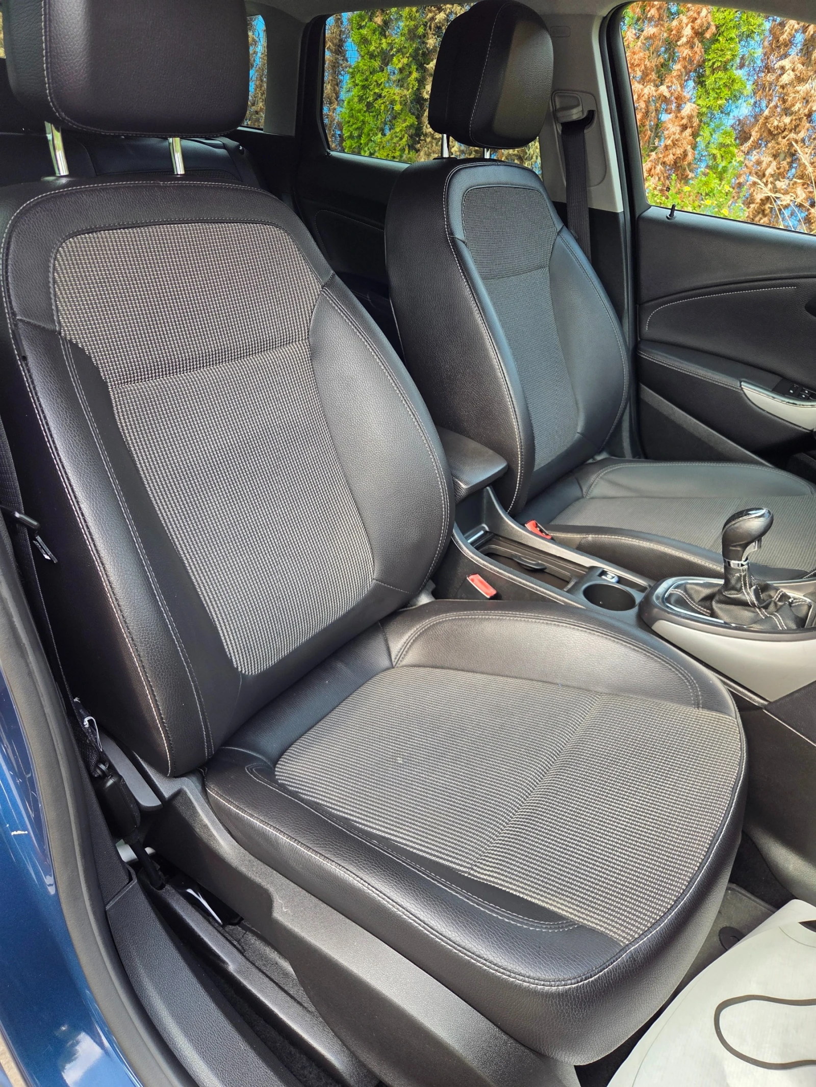 Opel Astra 1.7CDTi COSMO БЕЗУПРЕЧНА, снимка 6 - Автомобили и джипове - 55182553