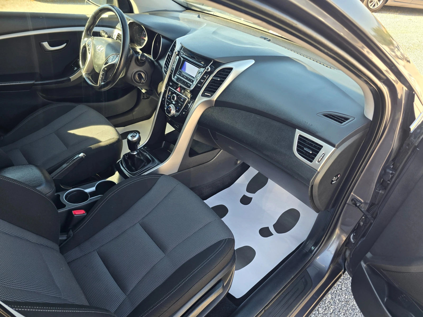 Hyundai I30 1.6i-135k.c-EURO6, снимка 11 - Автомобили и джипове - 55234686
