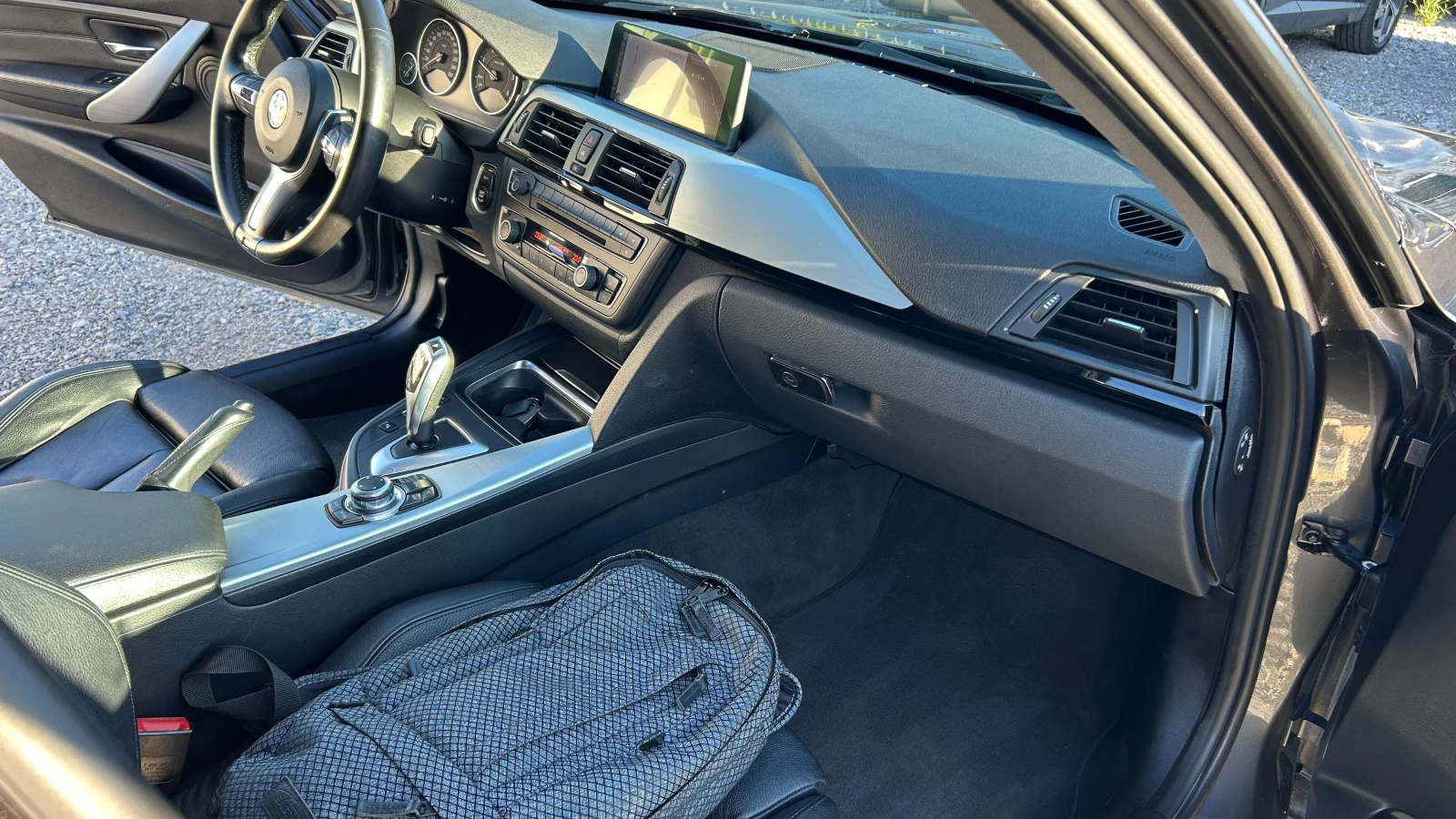 BMW 320 d Sport, снимка 14 - Автомобили и джипове - 55273398