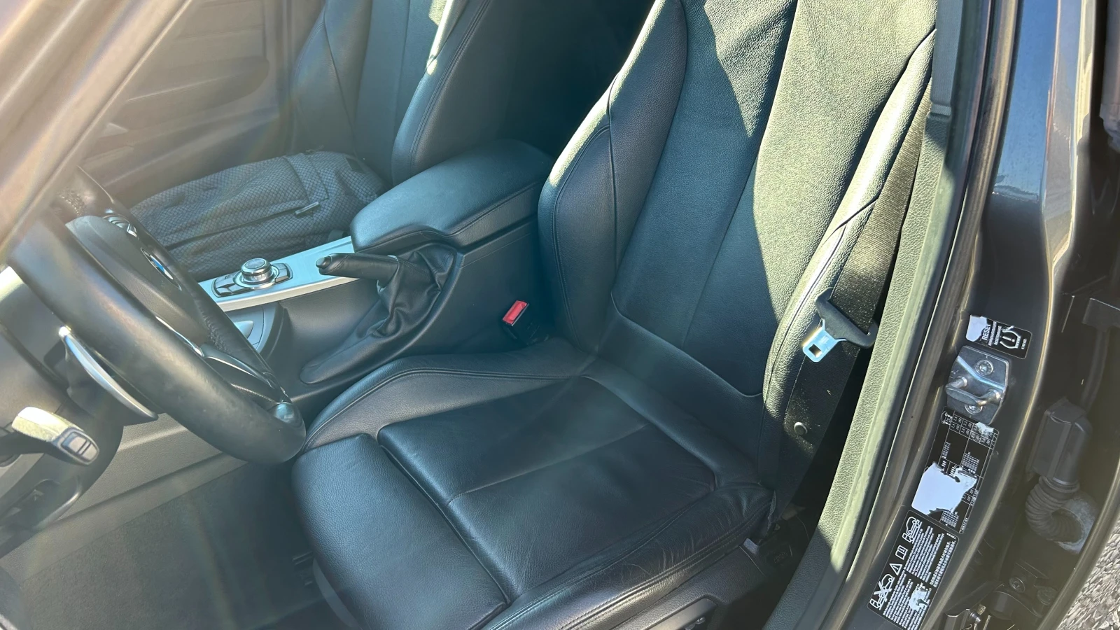 BMW 320 d Sport, снимка 7 - Автомобили и джипове - 55273398