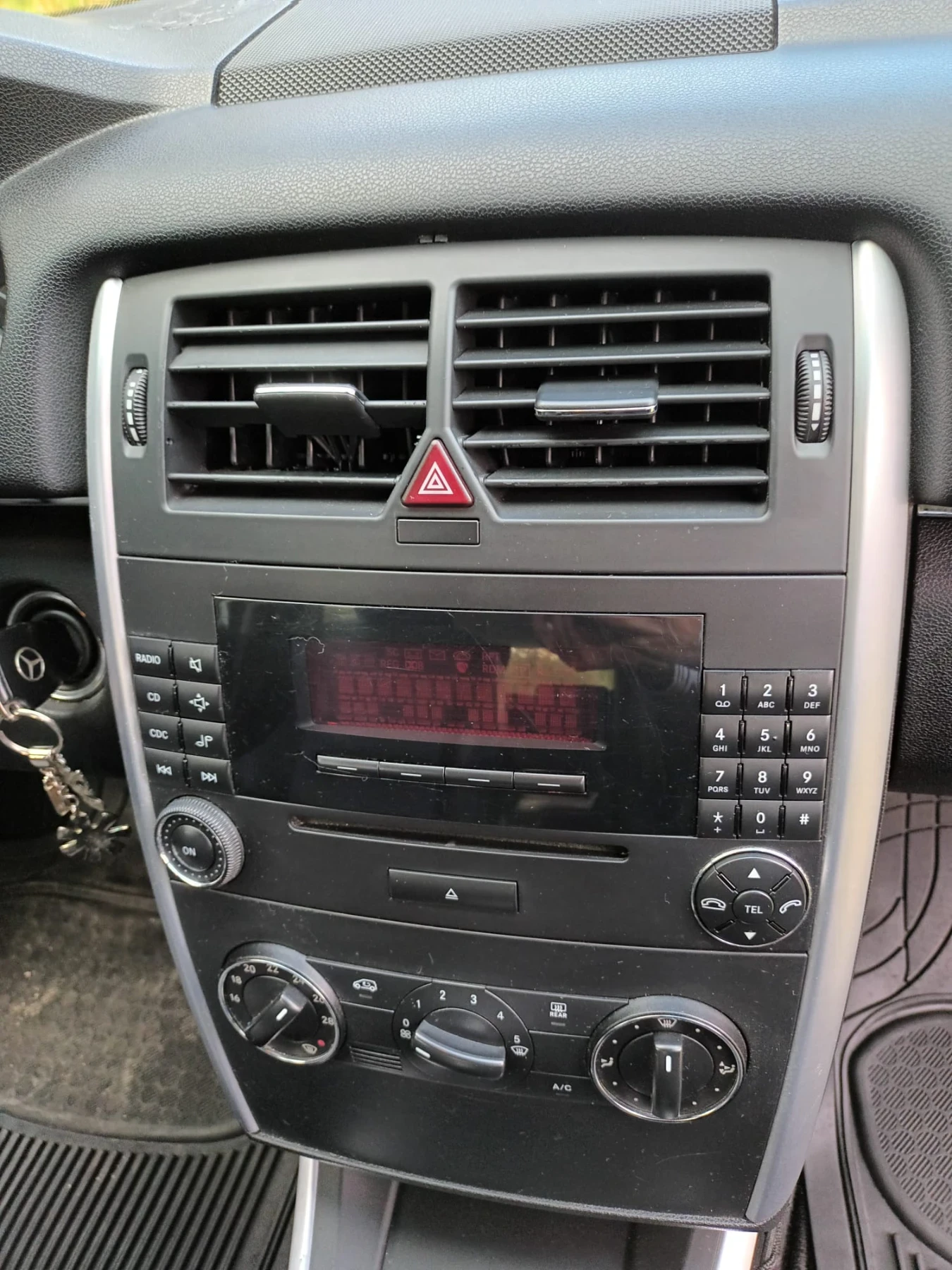 Mercedes-Benz B 200 2.0 DCI, снимка 7 - Автомобили и джипове - 55532456