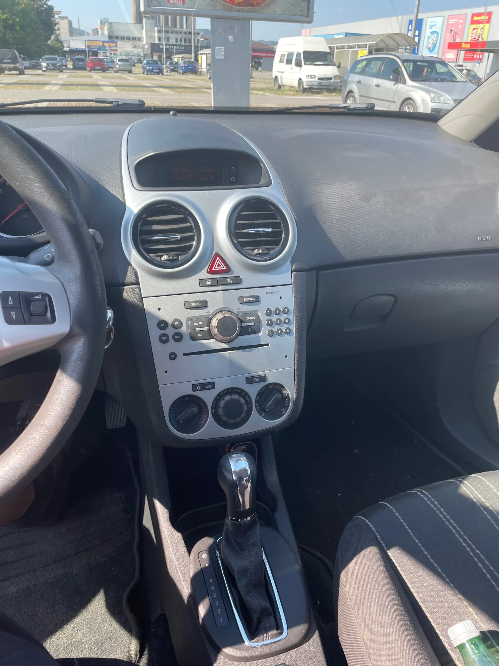Opel Corsa, снимка 10 - Автомобили и джипове - 55645417