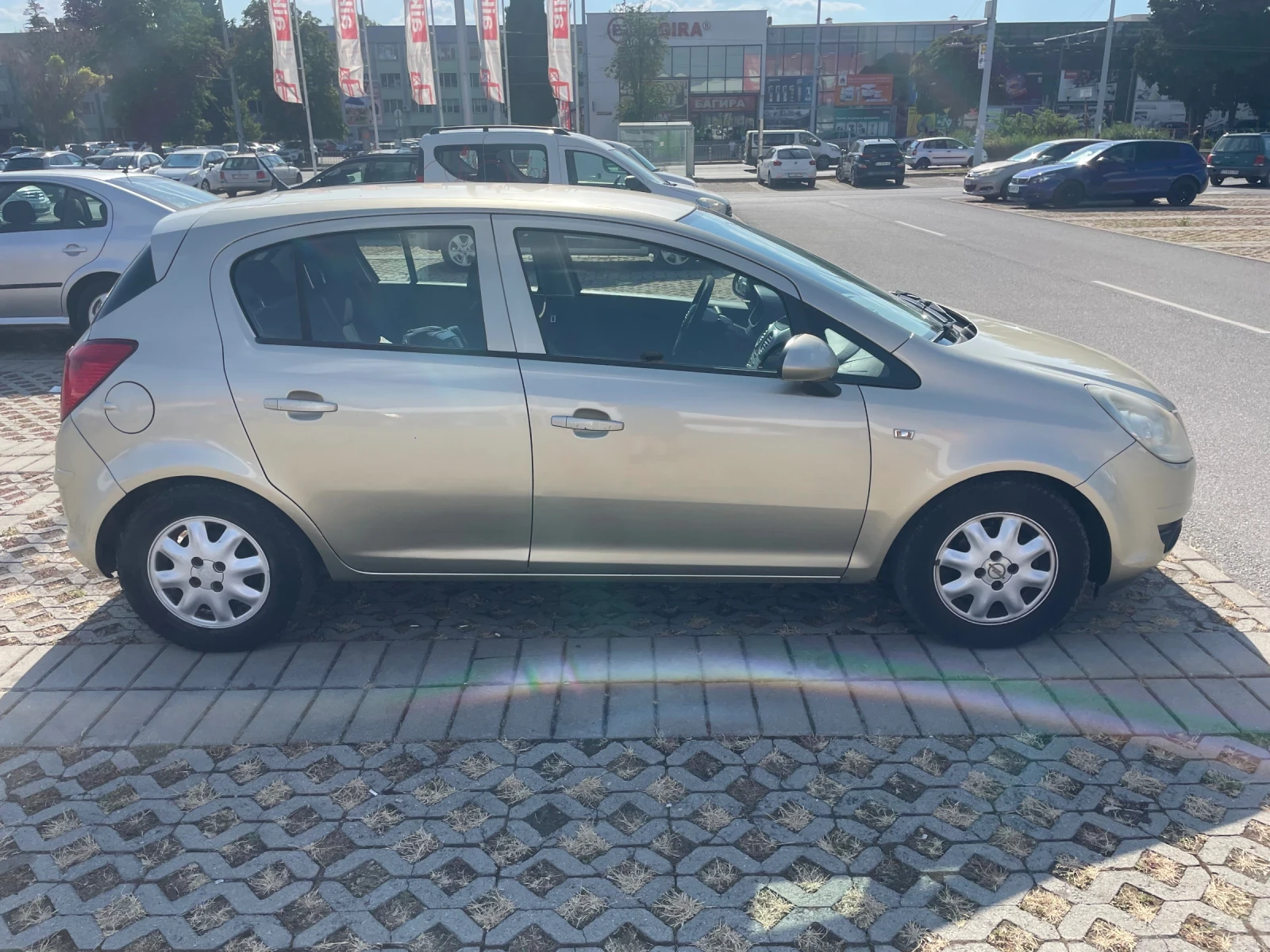 Opel Corsa, снимка 6 - Автомобили и джипове - 55645417
