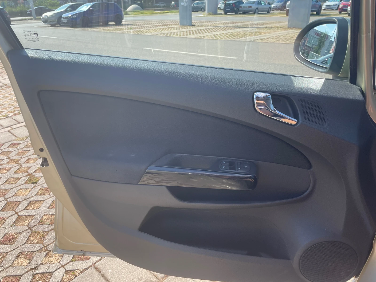 Opel Corsa, снимка 14 - Автомобили и джипове - 55645417