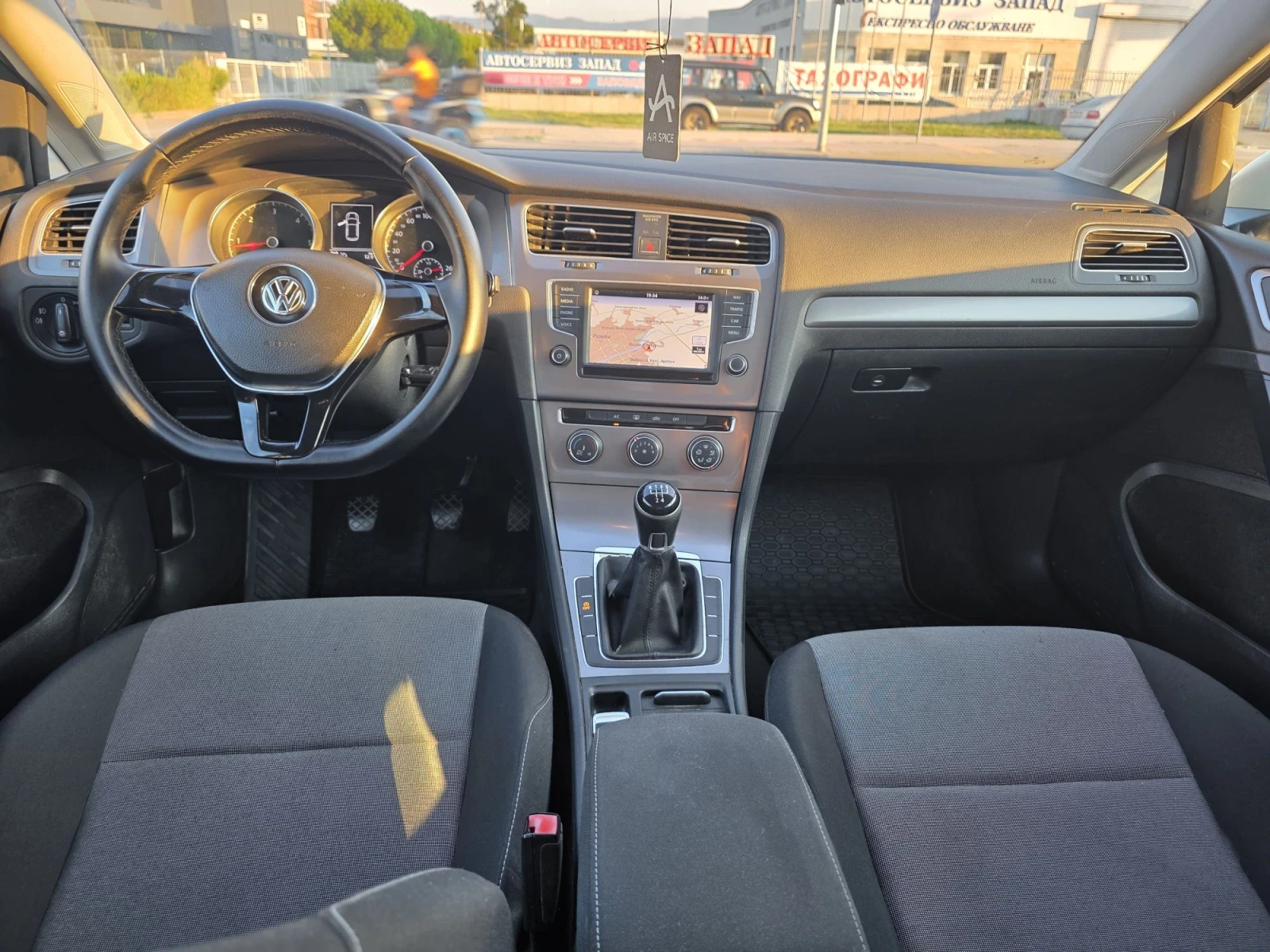 VW Golf, снимка 10 - Автомобили и джипове - 55742984