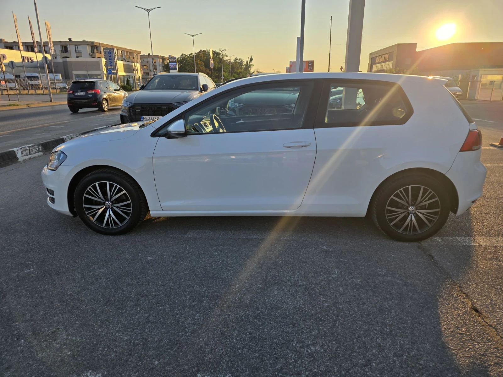 VW Golf, снимка 4 - Автомобили и джипове - 55742984