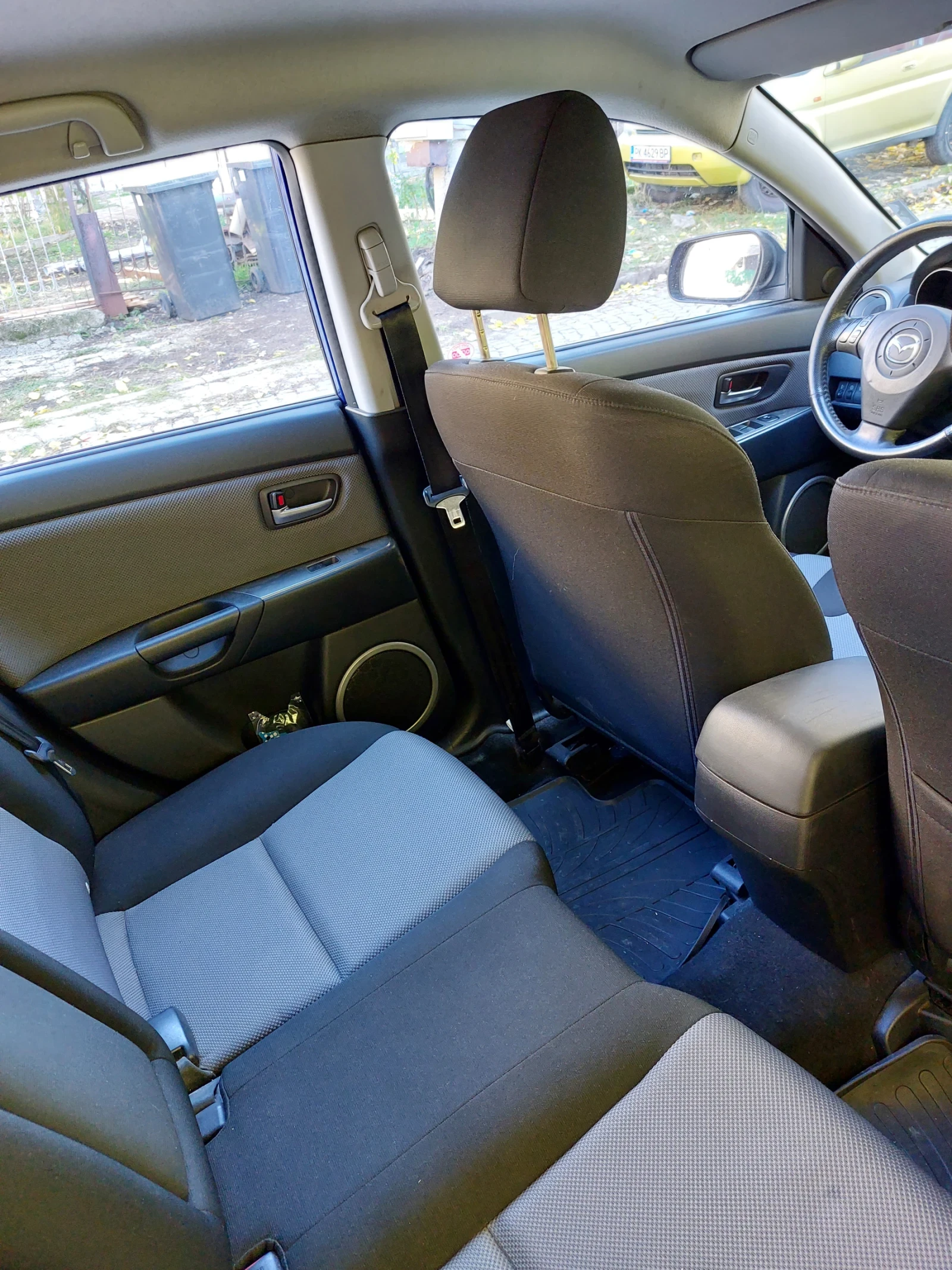 Mazda 3 1.6 MZ-CD, снимка 13 - Автомобили и джипове - 55779338