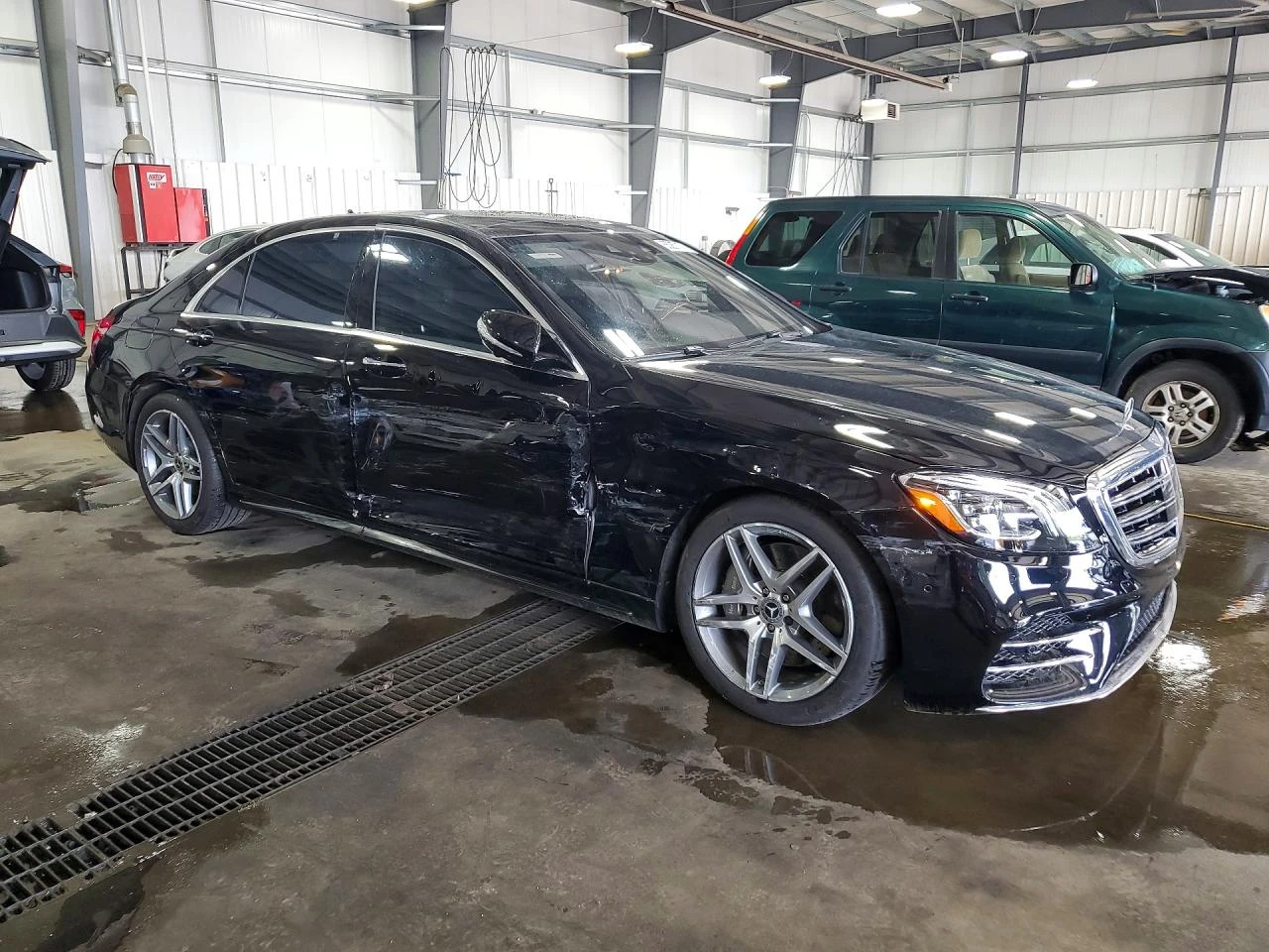 Mercedes-Benz S 560 4.0l 4Matic, снимка 4 - Автомобили и джипове - 56025724