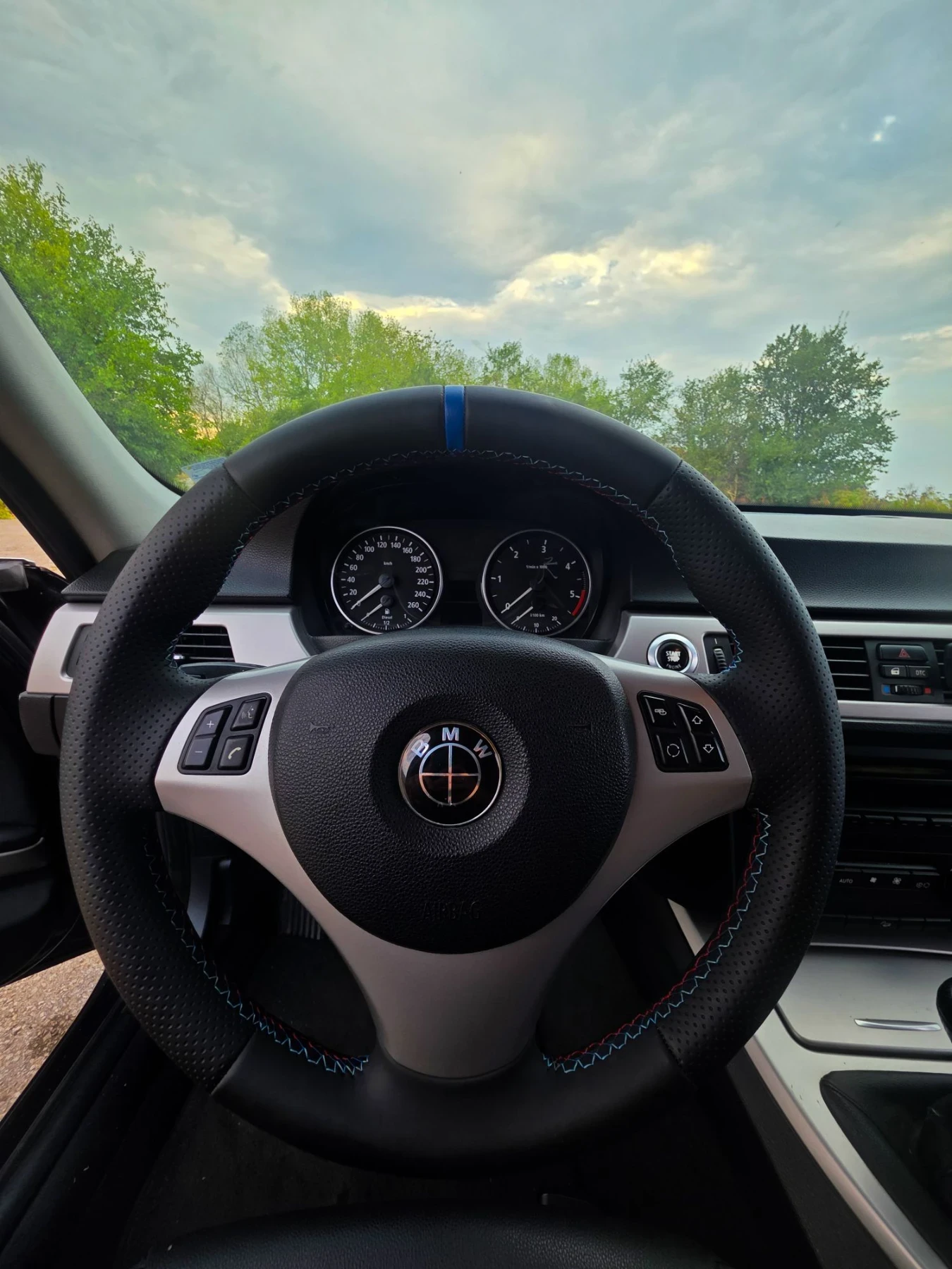 BMW 330 330 xd, снимка 11 - Автомобили и джипове - 56086712