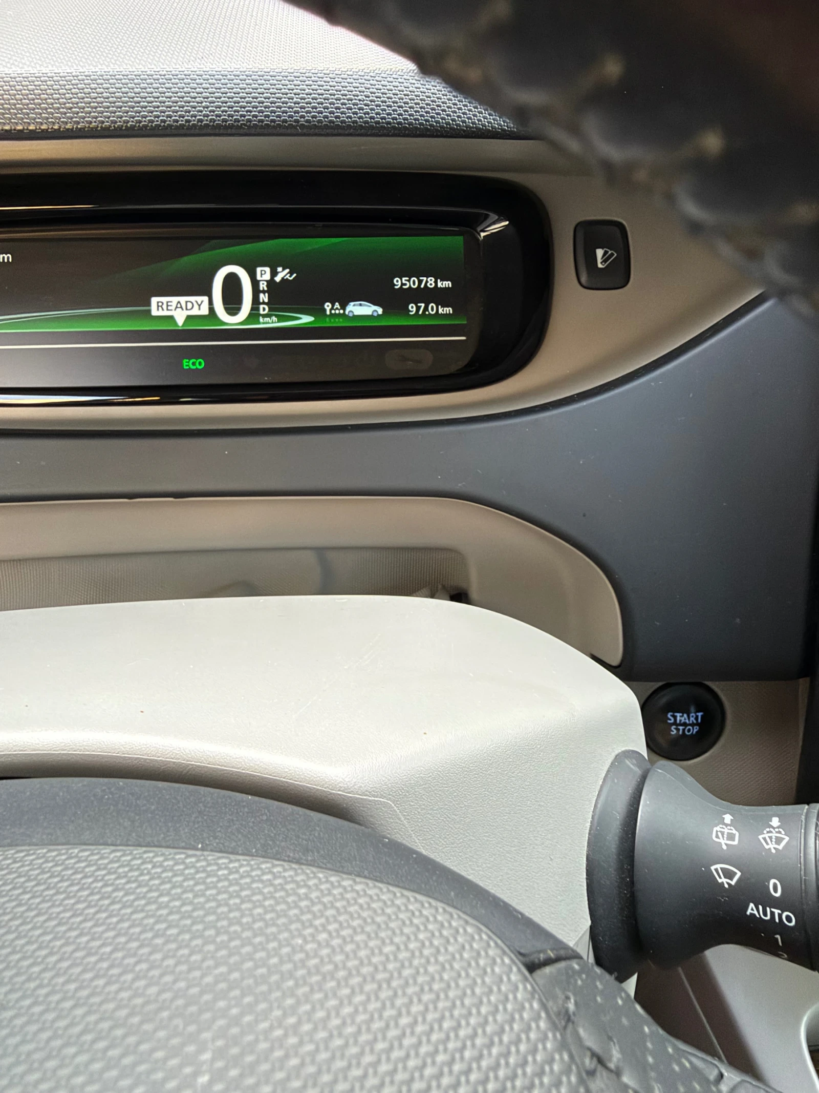 Renault Zoe, снимка 5 - Автомобили и джипове - 56143227