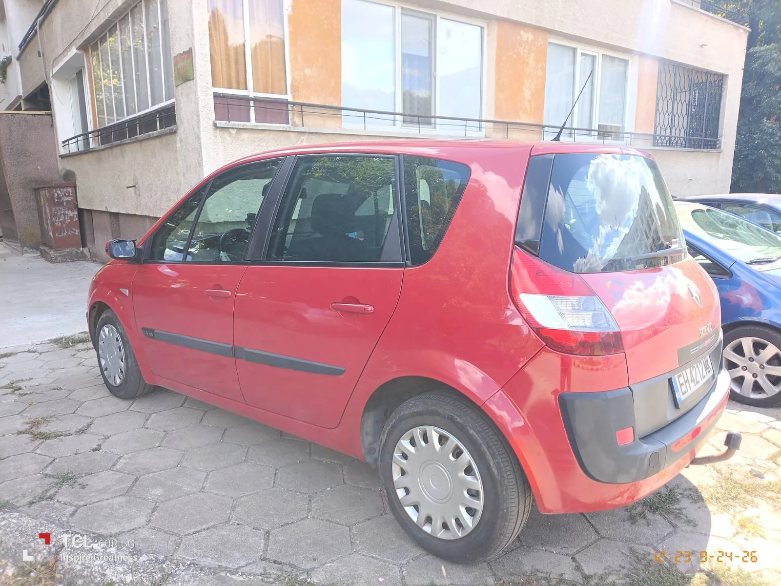 Renault Scenic 1.4 , снимка 9 - Автомобили и джипове - 56213591