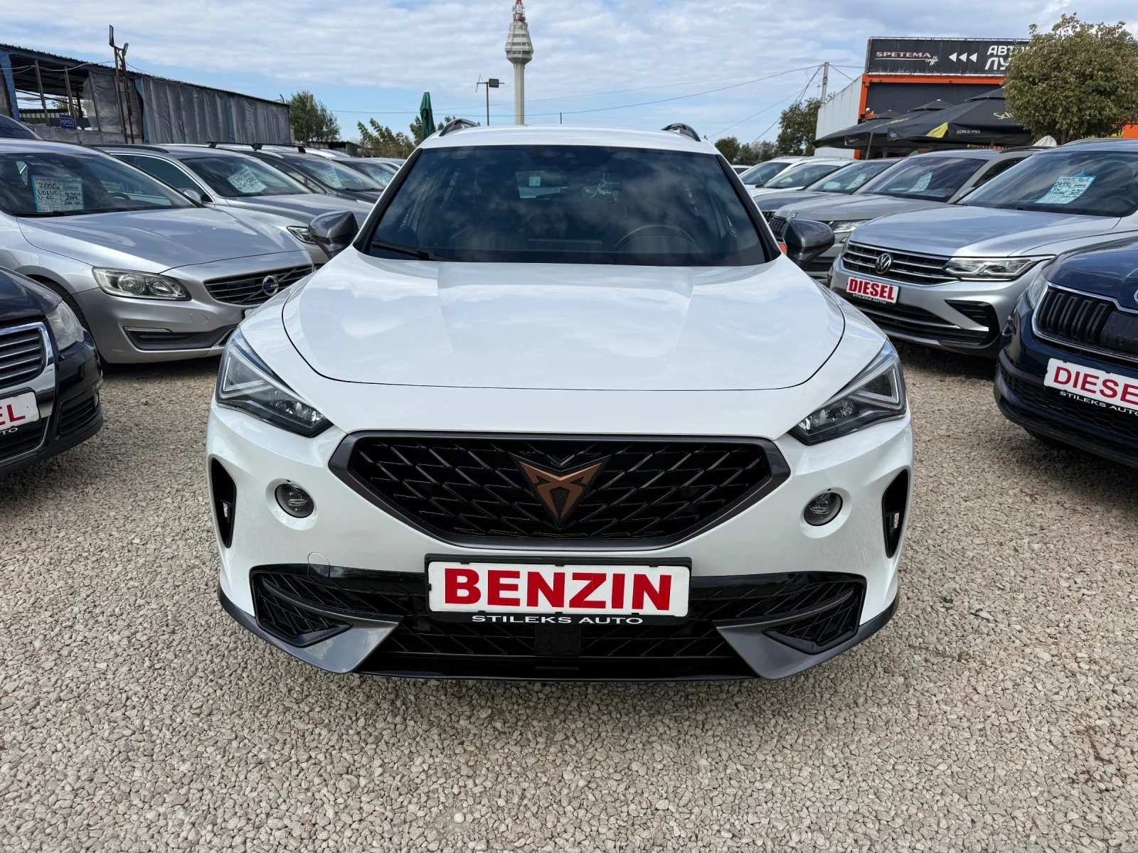Cupra Formentor Бензин-Плугин, снимка 3 - Автомобили и джипове - 56259858