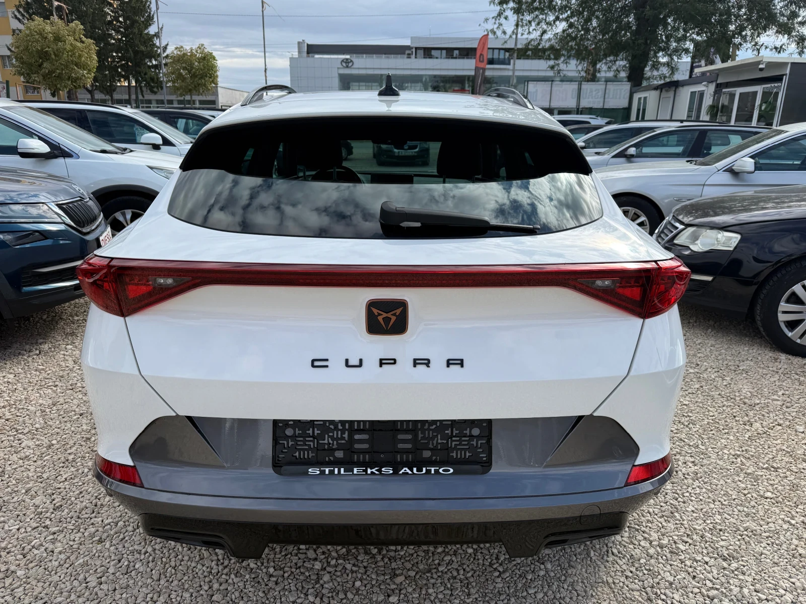 Cupra Formentor Бензин-Плугин, снимка 4 - Автомобили и джипове - 56259858