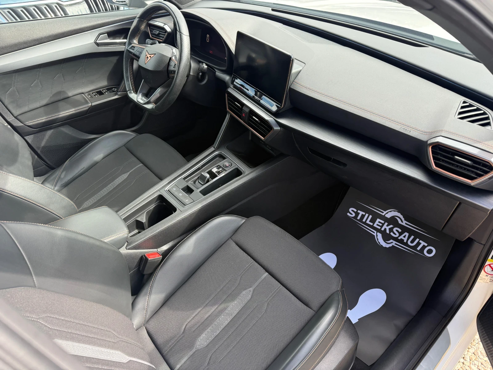 Cupra Formentor Бензин-Плугин, снимка 10 - Автомобили и джипове - 56259858