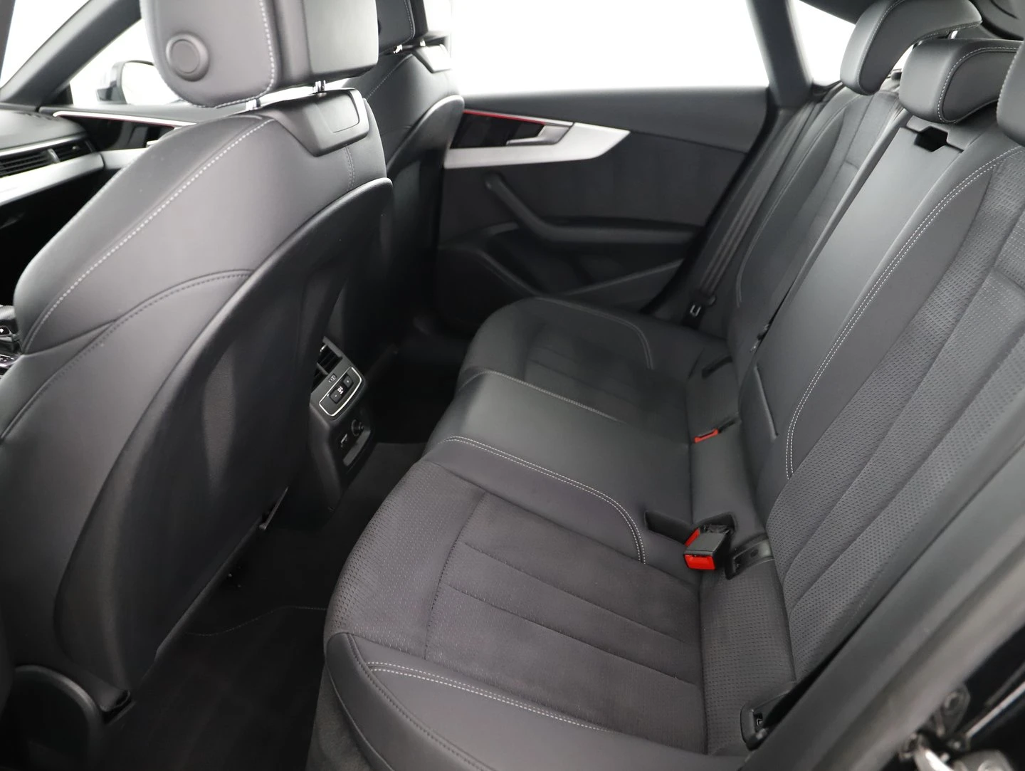 Audi A5, снимка 8 - Автомобили и джипове - 56420888