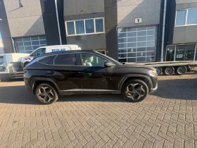Hyundai Tucson 2.5SEL AWD 8AT(автоматична кутия), снимка 4